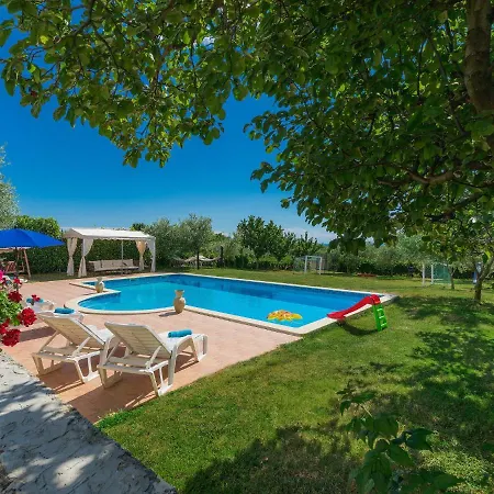 Ivan & Tina-2 By Interhome Lägenhet Kanfanar