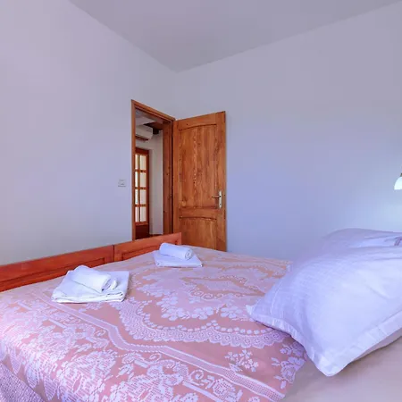Apartament Ivan & Tina-2 By Interhome *