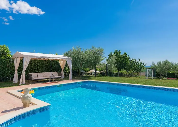 Ivan & Tina-2 By Interhome