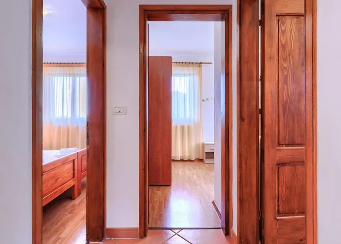 Apartment Ivan & Tina-2 By Interhome Kanfanar