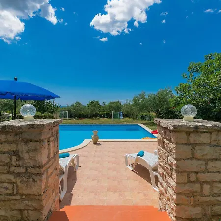 Ivan & Tina - Roj456 By Interhome