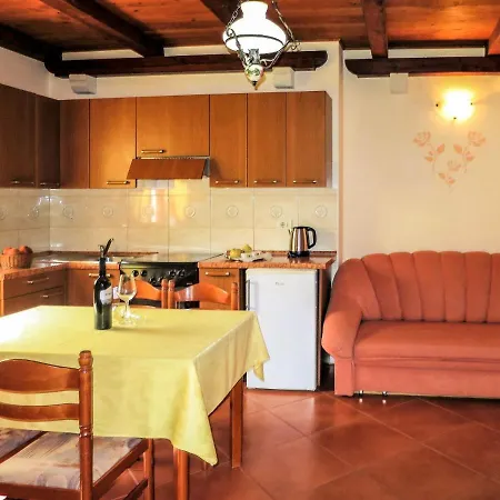 Ivan & Tina - Roj456 By Interhome Kanfanar