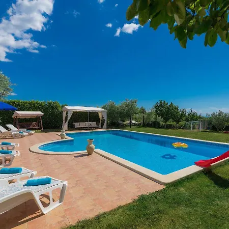 Ivan & Tina-2 By Interhome *