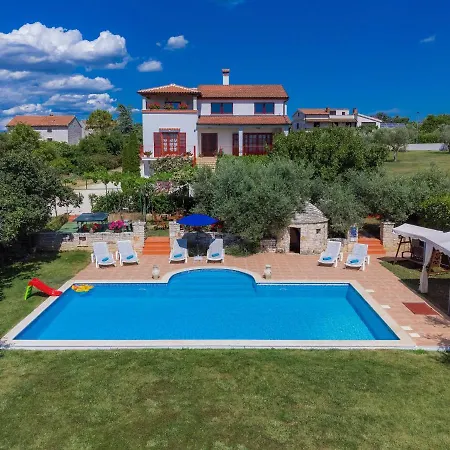 Ivan & Tina - Roj456 By Interhome *