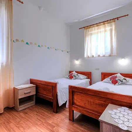 Ivan & Tina-2 By Interhome Kanfanar