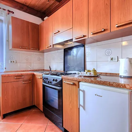 Appartamento Ivan & Tina-2 By Interhome *